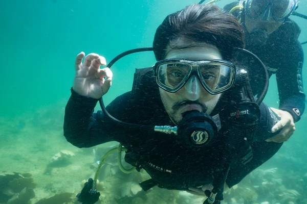 Buying scuba equipment in Búzios